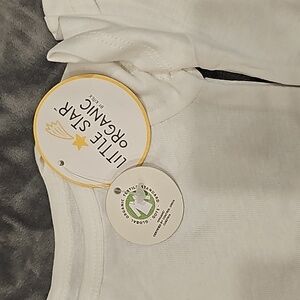 F 4 Little star organic onesies